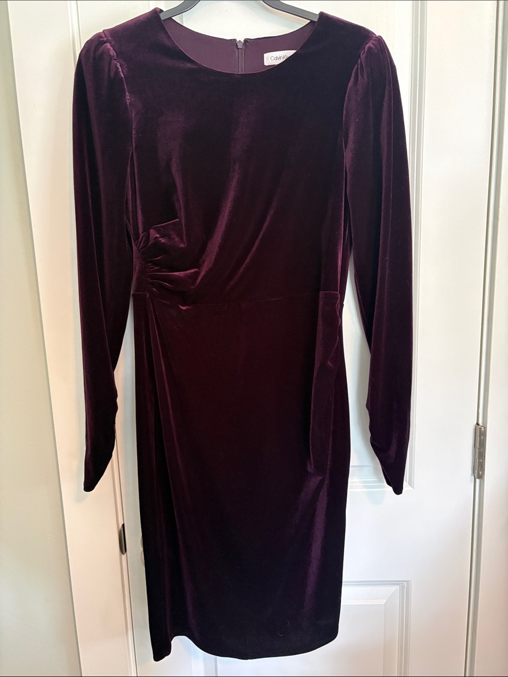 Calvin Klein Deep Plum Velvet Long-Sleeve Sheath Dress
